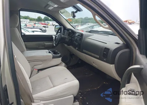 2009 Chevrolet Silverado 1500 Lt z USA, uszkodzony, nr VIN 1GCEC29J39Z181477